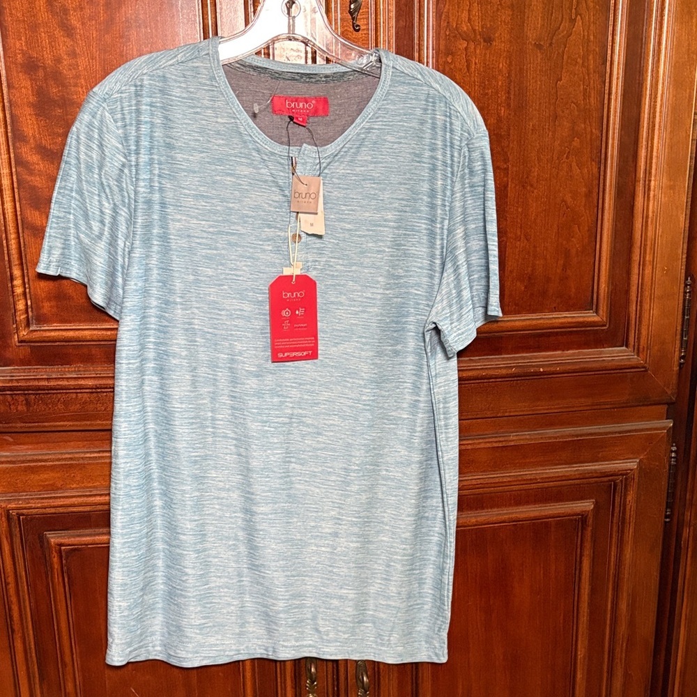 Bruno Milano Light Blue Men's Tee Shirt Size M NWT
